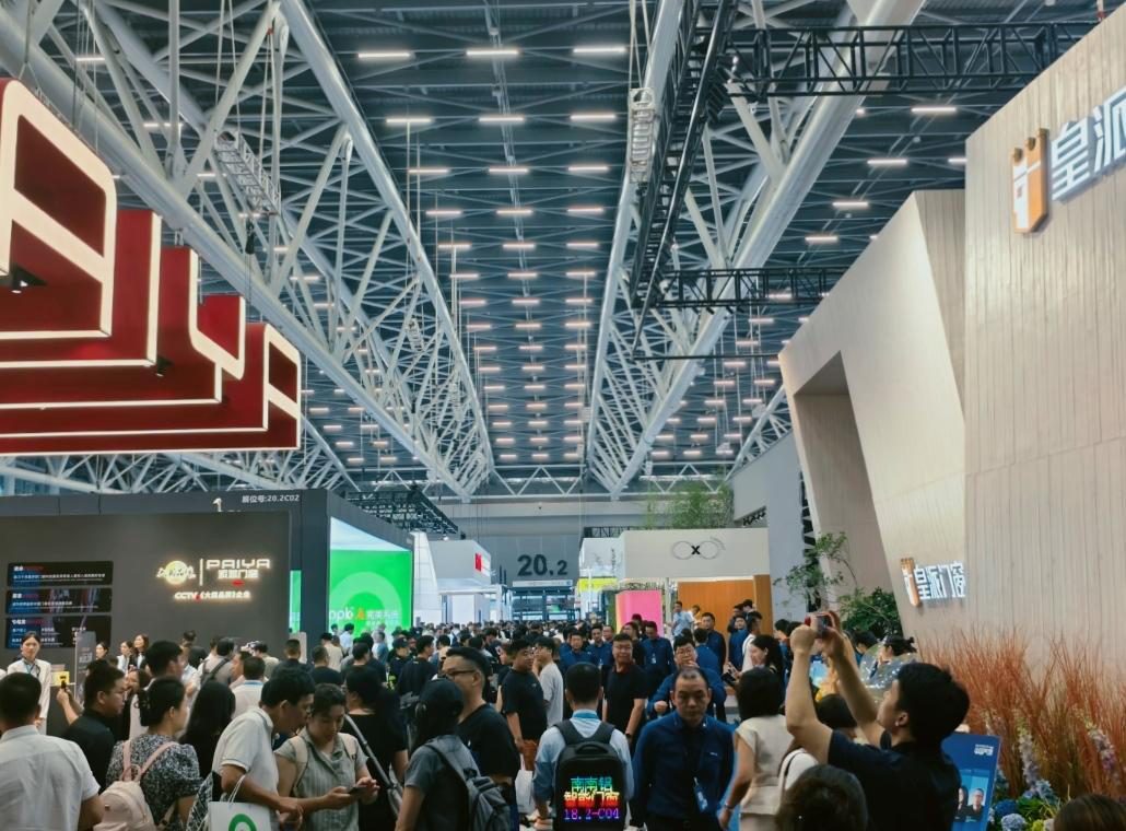 Nearly 2,000 suppliers under one roof — exhilarating on the floor, overwhelming when you have to actually choose and buy. Nearly 2,000 suppliers under one roof — exhilarating on the floor, overwhelming when you have to actually choose and buy.