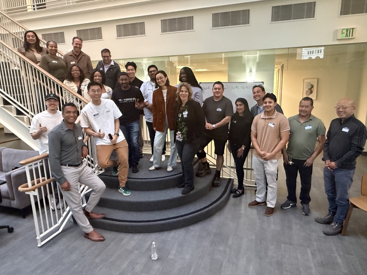 Quotr.ai: Building Smarter group photo with attendees and speakers